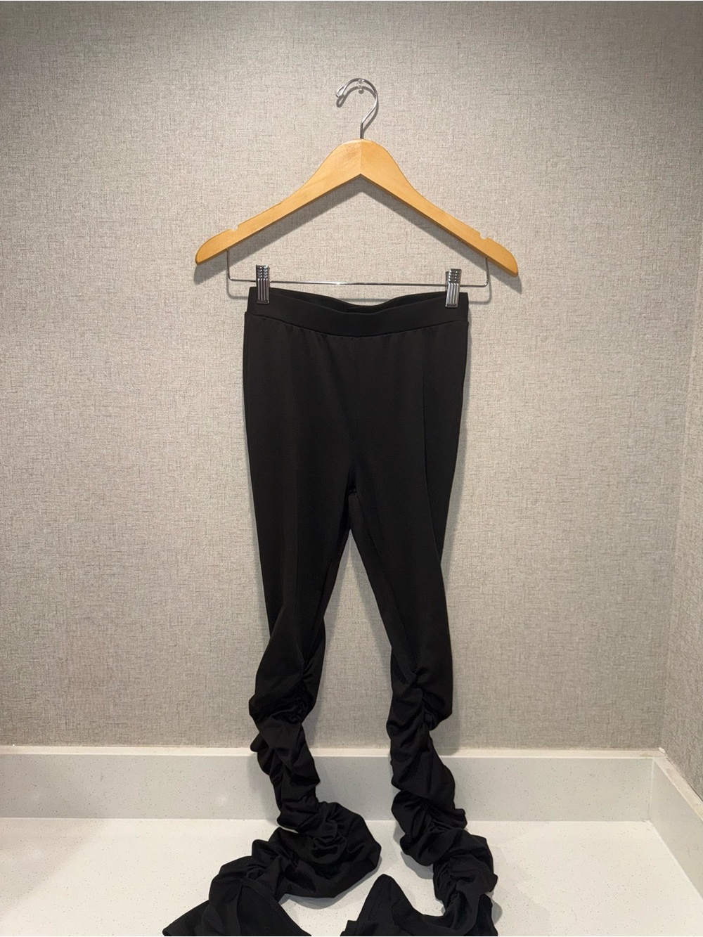 {SHEIN} Black Stacked Ruched Leggings